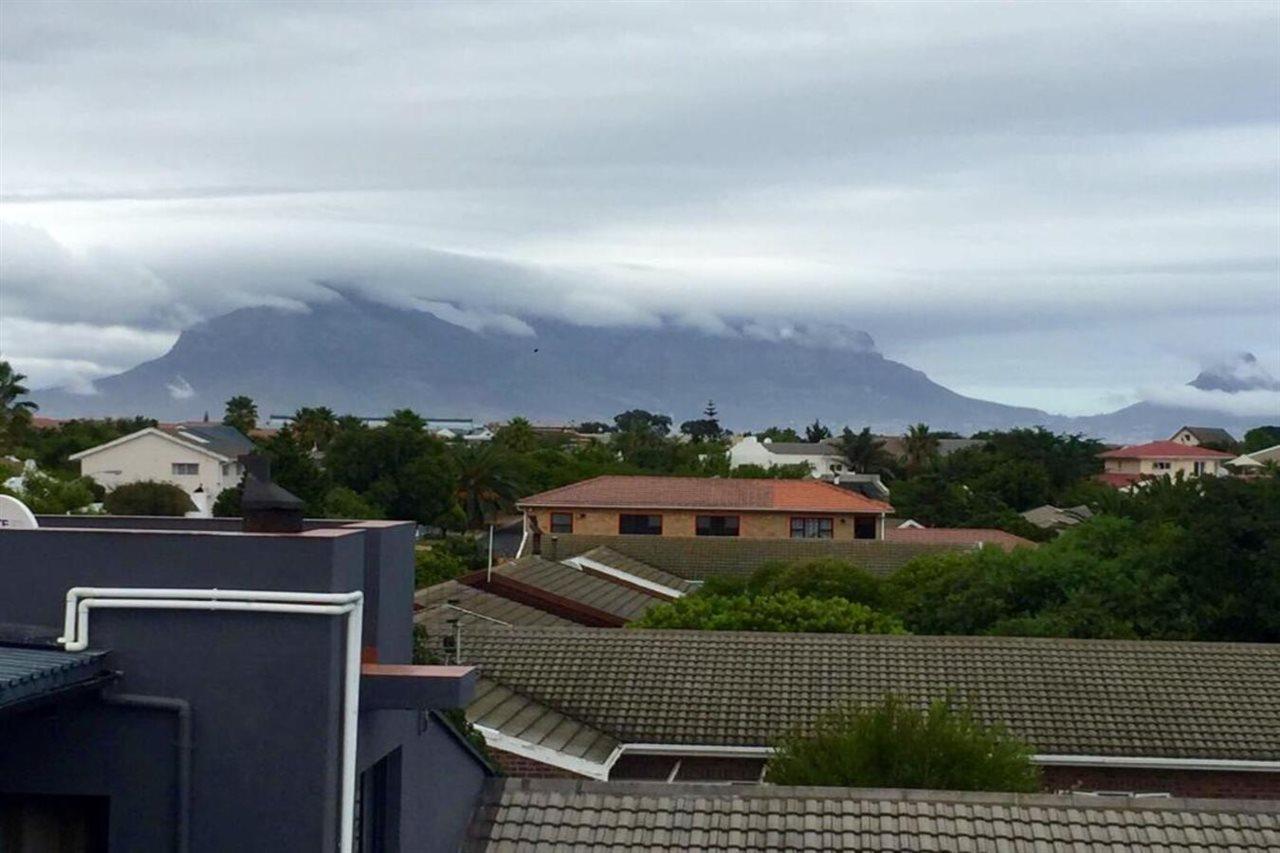 Capetown 4U Guesthouse Bloubergstrand Exterior foto